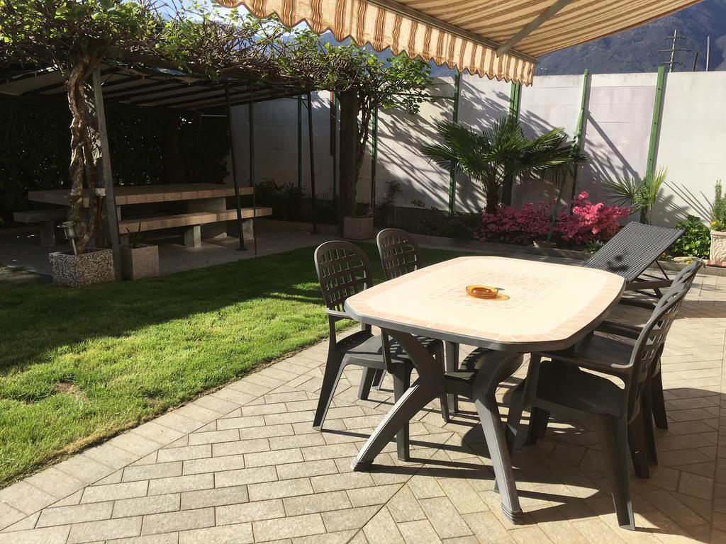Casa Sheila Lägenhet Quartino Exteriör bild